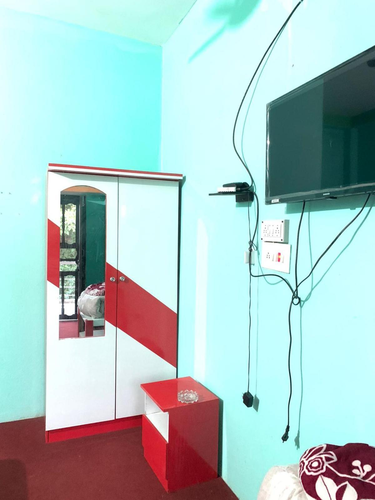 Subha Laxmi Hotel & Lodge Bahāsi Exterior photo